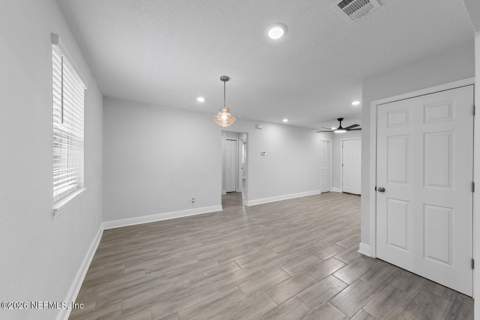 9811 Ridge Blvd Boulevard, Jacksonville FL - photo 6 of 13