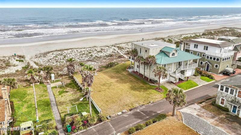 4 bedroom Single Family Residence at 1403 Oceanfront, Neptune Beach, Neptune Beach — photo 2