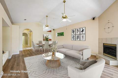 212 Salt Grass Court, Ponte Vedra Beach FL - photo 10 of 68