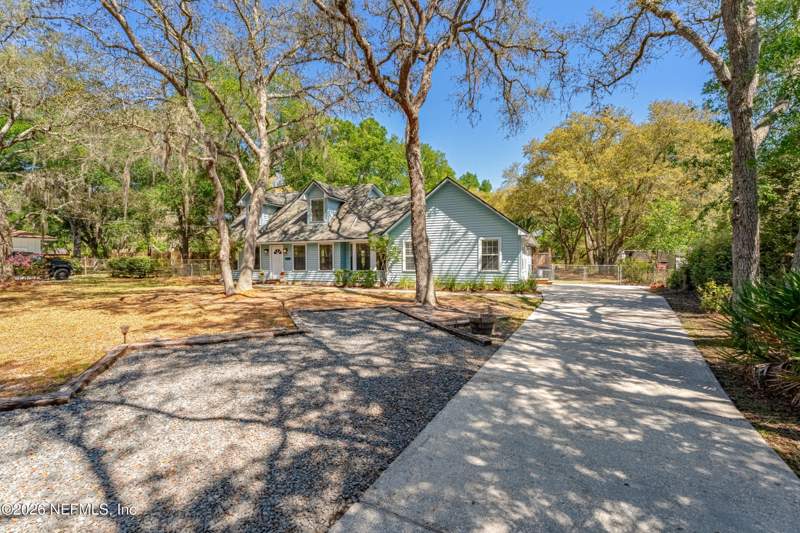 4 bedroom Single Family Residence at 836 Lake Asbury Drive, Lake Asbury, Green Cove Springs — photo 4