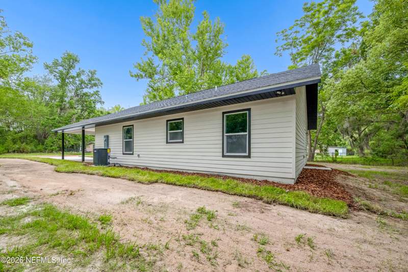 3 bedroom Single Family Residence at 907 N Thompson Street, Temples, Starke — photo 3