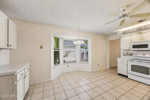 8630 Charlesgate Circle, Jacksonville FL - photo 13 of 50