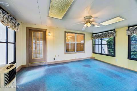 8630 Charlesgate Circle, Jacksonville FL - photo 24 of 50