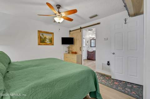 6664 Woodland Drive, Keystone Heights FL - photo 10 of 70