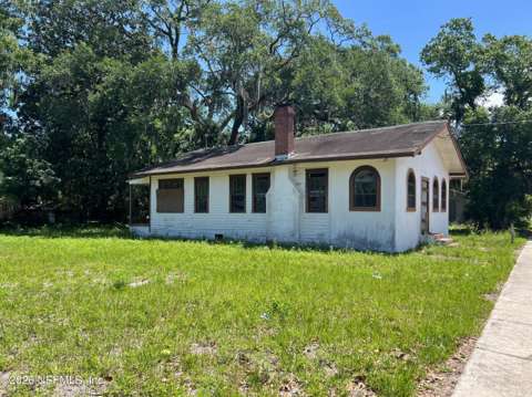 481 Golfair Boulevard, home for sale on Golfair Boulevard