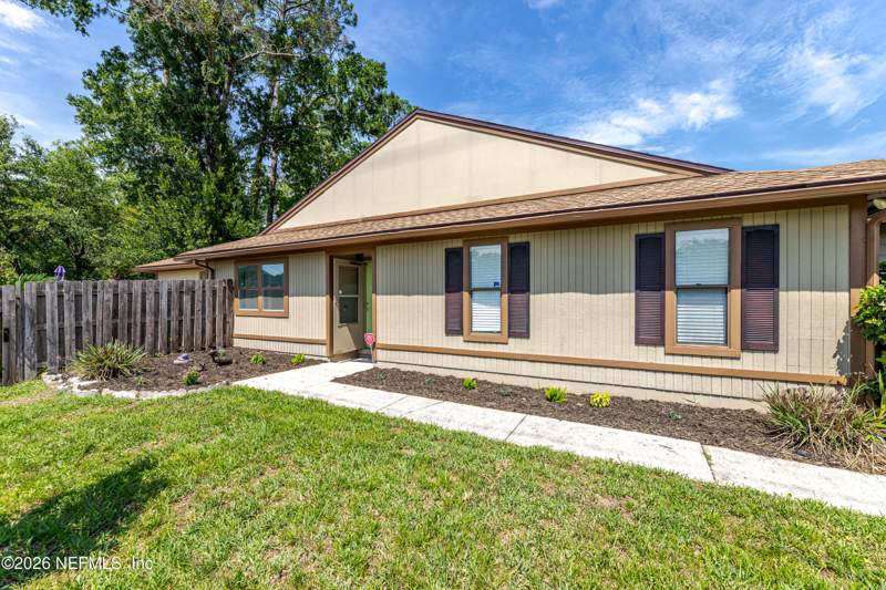 2 bedroom Townhouse at 3801 Windridge Court, Windridge, Jacksonville — photo 5