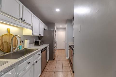 3801 Windridge Court, Jacksonville FL - photo 15 of 23