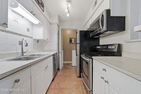 10200 Belle Rive Boulevard #57, Jacksonville FL - photo 8 of 32