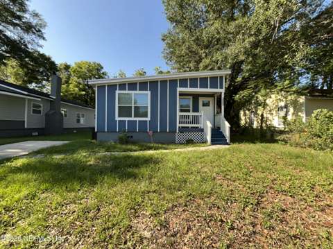2065 W 14Th Street, home for sale on W 14Th Street