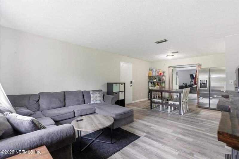3 bedroom Single Family Residence at 8743 S Ben Rowe Circle, Macclenny, Macclenny — photo 5