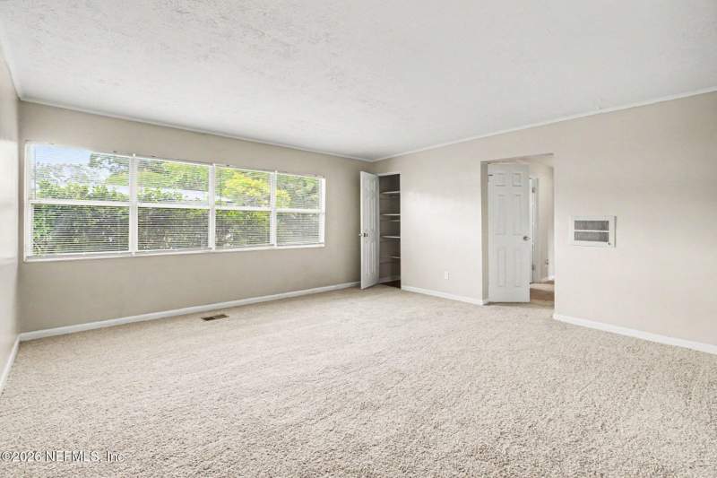 3 bedroom Single Family Residence at 6240 Elise Drive, Arlington Hills, Jacksonville — photo 2