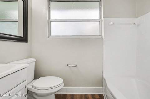 6240 Elise Drive, Jacksonville FL - photo 13 of 15