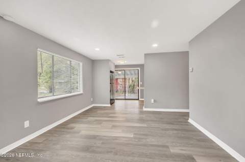 2467 25th Street, Jacksonville FL - photo 7 of 32