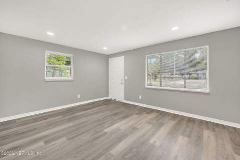 2467 25th Street, Jacksonville FL - photo 10 of 32