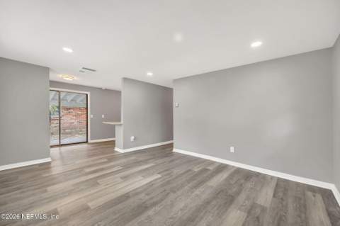 2467 25th Street, Jacksonville FL - photo 9 of 32
