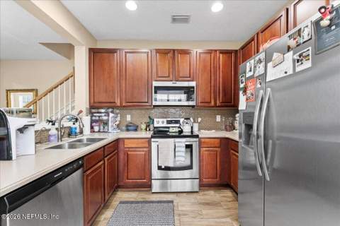 4134 Crownwood Drive, Jacksonville FL - photo 13 of 47