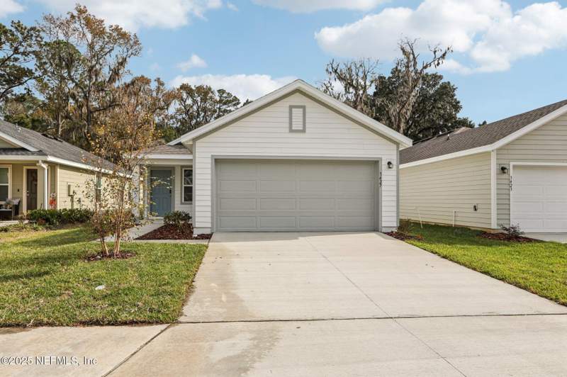 3 bedroom Single Family Residence at 3427 Mildred Way, Kings Landing, Jacksonville — photo 2