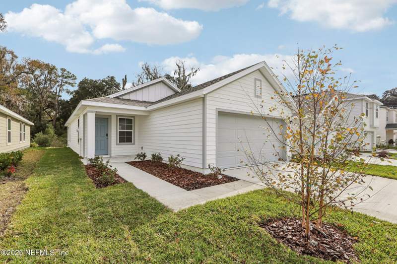3 bedroom Single Family Residence at 3427 Mildred Way, Kings Landing, Jacksonville — photo 3