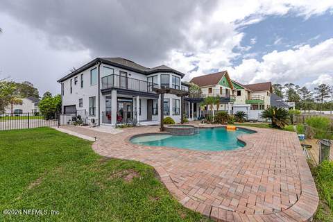 4344 Boat Club Drive, Jacksonville FL - photo 12 of 99