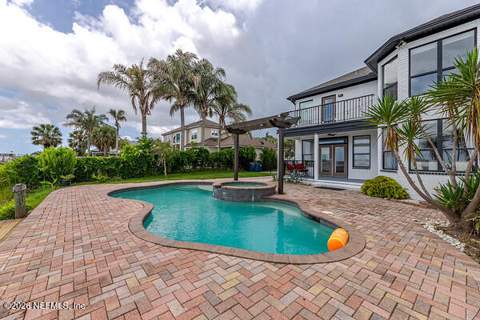 4344 Boat Club Drive, Jacksonville FL - photo 16 of 99