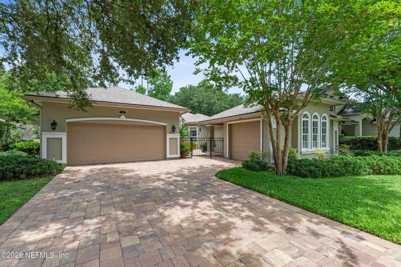4 bedroom Single Family Residence at 1015 Green Pine Circle, Eagle Landing, Orange Park — photo 2