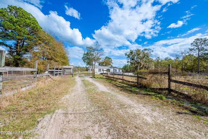3 bedroom Mobile Home at 4504 Marilyn Court, Keystone Heights, Keystone Heights — photo 3