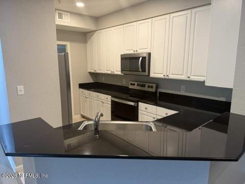 8539 W Gate Parkway #1735, Jacksonville FL - photo 7 of 32