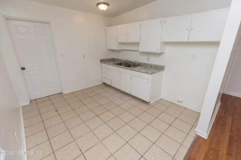 5601 Pansy Lane, Jacksonville FL - photo 11 of 28