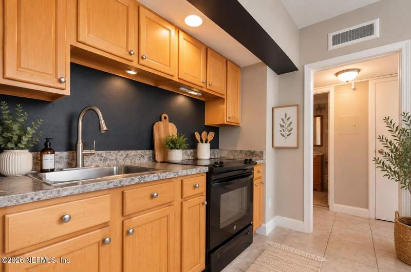 1 bedroom Condominium at 311 W Ashley Street #806, Residences At City Place, Jacksonville — photo 5