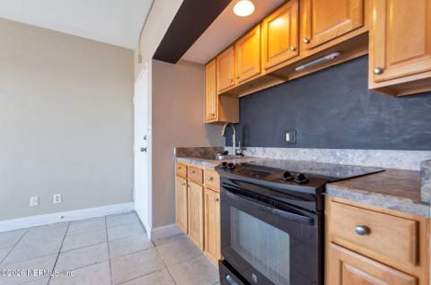 311 W Ashley Street #806, Jacksonville FL - photo 8 of 18