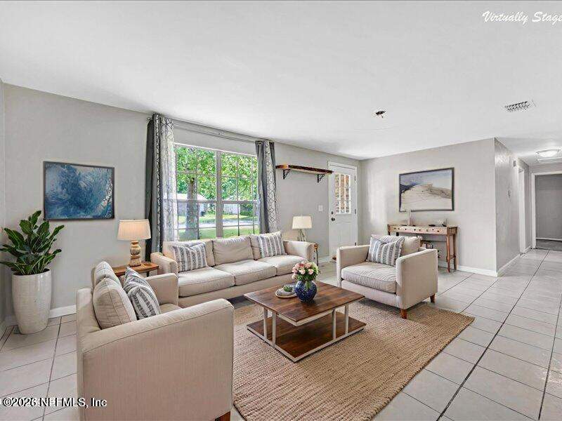 3 bedroom Single Family Residence at 2704 Tina Lane, Greenwood Estates, Middleburg — photo 2