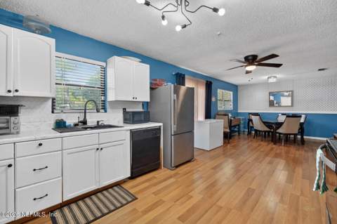 41 N Whitney Street, St. Augustine FL - photo 6 of 36