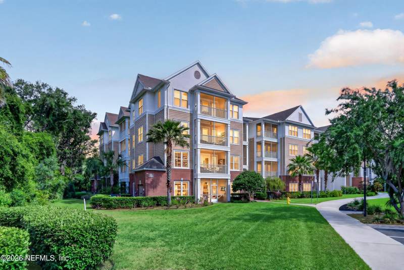 3 bedroom Condominium at 13364 Beach Boulevard #913, Wolf Creek, Jacksonville — photo 2