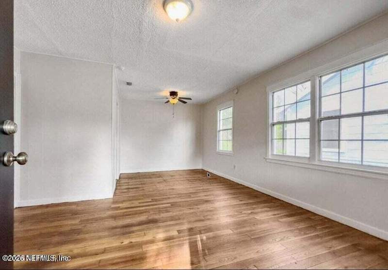 3 bedroom Single Family Residence at 884 Detroit Street, Harveys Addition, Jacksonville — photo 2