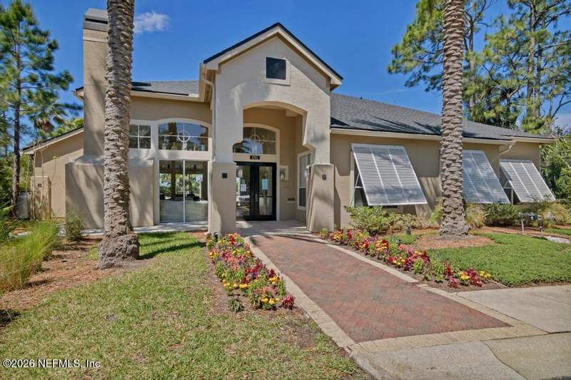 1 bedroom Condominium at 1701 The Greens Way #932, Palms At Marsh Landing Condo, Jacksonville Beach — photo 5