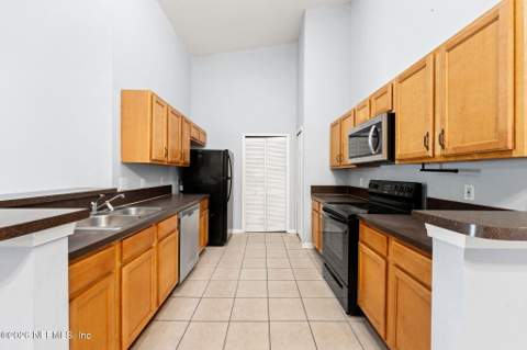 1465 Manotak Point Drive #204, Jacksonville FL - photo 8 of 25