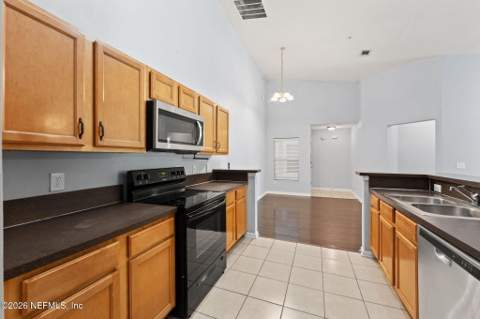 1465 Manotak Point Drive #204, Jacksonville FL - photo 11 of 25