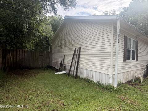 12022 Versailles Street, Jacksonville FL - photo 6 of 40
