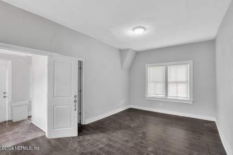 1018 Frazier Street, Jacksonville FL - photo 6 of 10