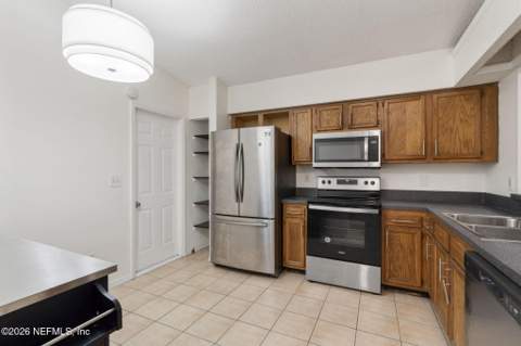 8368 Argyle Corners Court, Jacksonville FL - photo 17 of 19