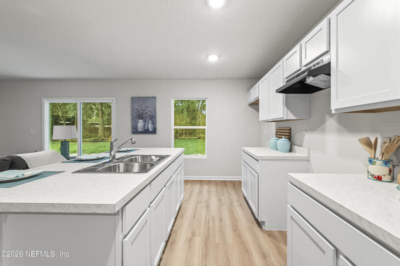 3 bedroom Single Family Residence at 9329 Dolphin Court, Kings, Sanderson — photo 5
