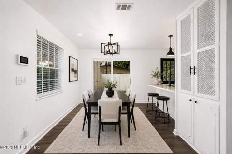 1192 Knobb Hill Drive, Jacksonville FL - photo 7 of 30