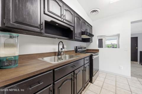 10552 Villanova Road, Jacksonville FL - photo 15 of 30