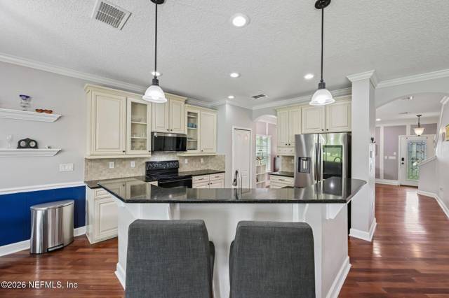 1112 PINE ISLAND Court