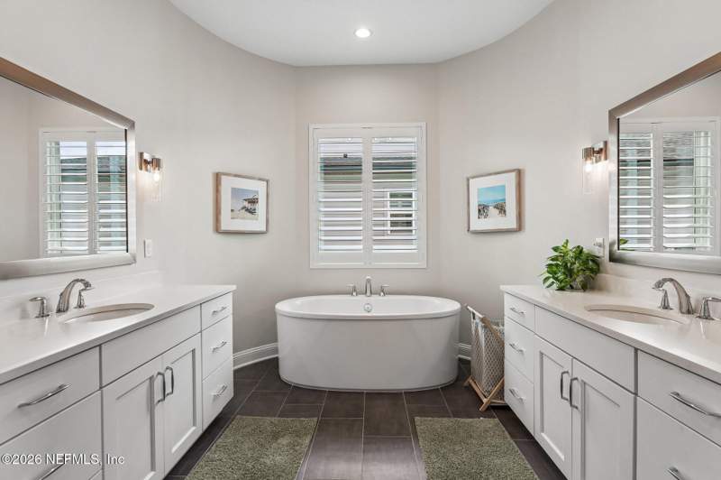 4 bedroom Single Family Residence at 10086 Koster Street, Edison, Jacksonville — photo 5