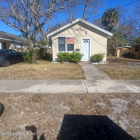 1265 W 30Th Street, home for sale on W 30Th Street