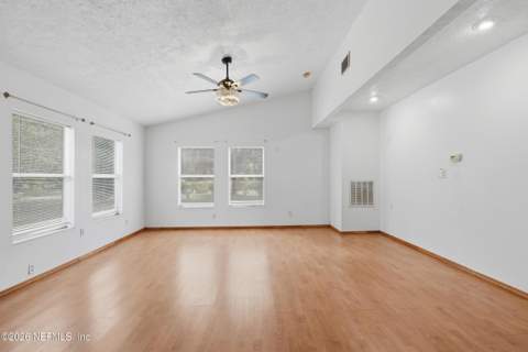 246 Azalea Avenue, Interlachen FL - photo 10 of 38