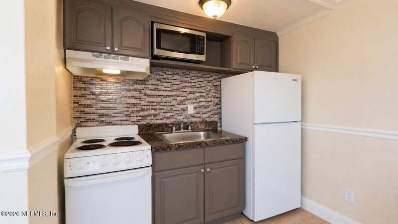0 bedroom Condominium at 311 W Ashley Street #1111, Residences At City Place, Jacksonville — photo 5