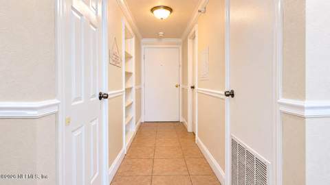 311 W Ashley Street #1111, Jacksonville FL - photo 11 of 23