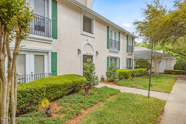 13715 RICHMOND PARK Drive #903